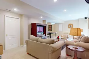 43911 Camellia St, Ashburn, VA 20147 - Photo 47