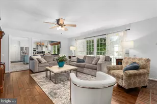 47076 Stillwood Pl, Sterling, VA 20165 - Photo 5