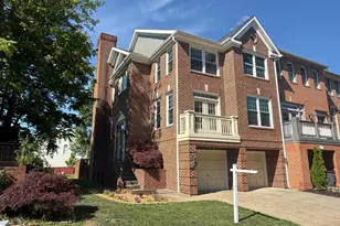 46681 Lynnhaven Square, Sterling, VA 20165 - Photo 1