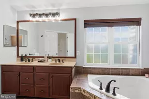 25633 Anthem Terrace, Chantilly, VA 20152 - Photo 33