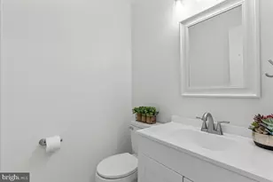 671 Burnside Terrace SE, Leesburg, VA 20175 - Photo 7