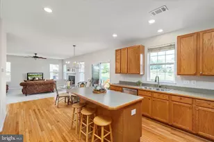 321 Whipp Dr SE, Leesburg, VA 20175 - Photo 7