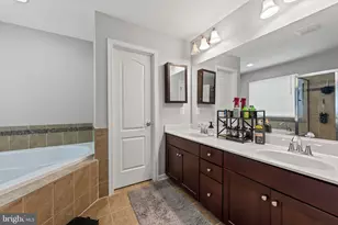 23215 Tradewind Dr, Brambleton, VA 20148 - Photo 25