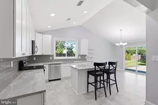 7 Abbey Cir, Sterling, VA 20164 - Photo 7