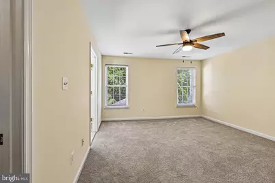 26071 Nimbleton Square, Chantilly, VA 20152 - Photo 25