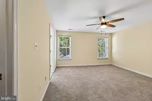 26071 Nimbleton Square, Chantilly, VA 20152 - Photo 25