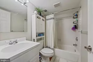 43340 Wintersrun Ct, Ashburn, VA 20147 - Photo 33