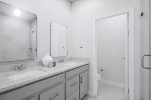 42235 Picasso Sq, Ashburn, VA 20148 - Photo 17
