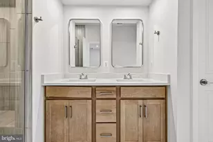 42196 Shining Star Sq, Ashburn, VA 20148 - Photo 39