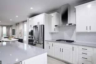 42193 Shining Star Sq, Ashburn, VA 20148 - Photo 5