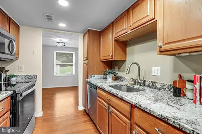 22375 Stablehouse Drive, Sterling, VA 20164 - Photo 15
