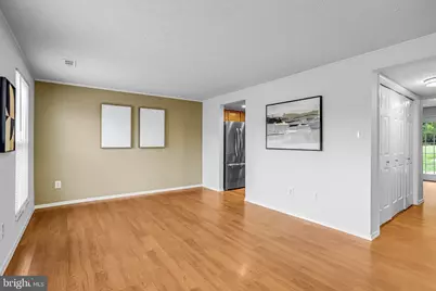 22375 Stablehouse Drive, Sterling, VA 20164 - Photo 5