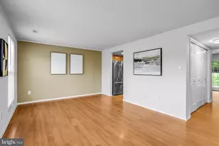 22375 Stablehouse Dr, Sterling, VA 20164 - Photo 5