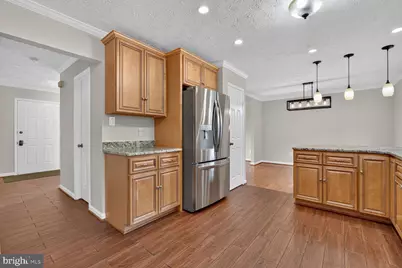 128 Briarwood Court, Sterling, VA 20164 - Photo 5