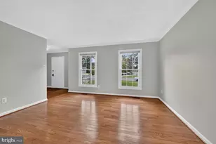 128 Briarwood Ct, Sterling, VA 20164 - Photo 15