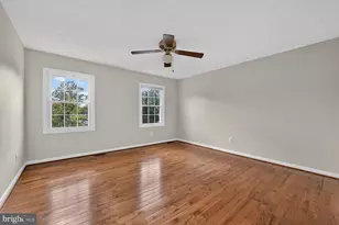 128 Briarwood Ct, Sterling, VA 20164 - Photo 23