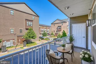 20707 Heron Landing Dr, Sterling, VA 20166 - Photo 5