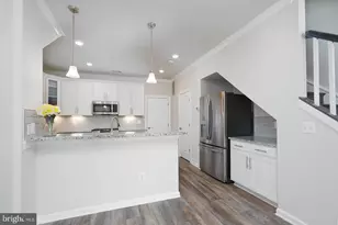 20707 Heron Landing Dr, Sterling, VA 20166 - Photo 13