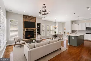 23414 Higbee Ln, Brambleton, VA 20148 - Photo 15