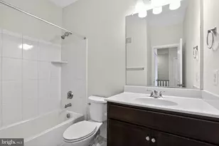 43242 Farringdon Sq, Broadlands, VA 20148 - Photo 31