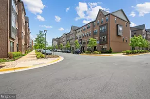45117 Kincora Dr, Sterling, VA 20166 - Photo 1