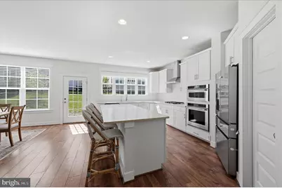 18003 Lake Front Circle, Round Hill, VA 20141 - Photo 17
