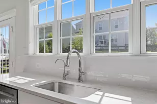18003 Lake Front Cir, Round Hill, VA 20141 - Photo 23