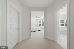 18003 Lake Front Cir, Round Hill, VA 20141 - Photo 43
