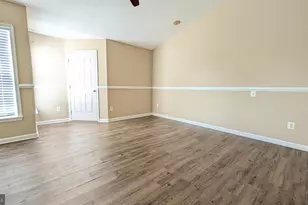 211 Shirley Square SE, Leesburg, VA 20175 - Photo 15