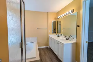 211 Shirley Square SE, Leesburg, VA 20175 - Photo 21