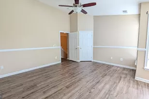 211 Shirley Square SE, Leesburg, VA 20175 - Photo 17