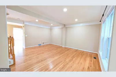 211 Shirley Square SE, Leesburg, VA 20175 - Photo 3