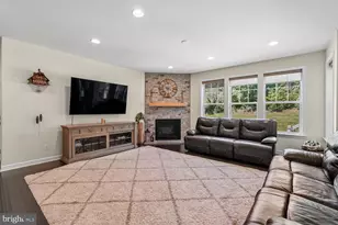 23847 Grayhaven Pl, Aldie, VA 20105 - Photo 13