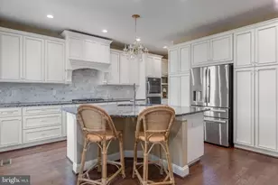 42436 Myan Gold Dr, Brambleton, VA 20148 - Photo 7