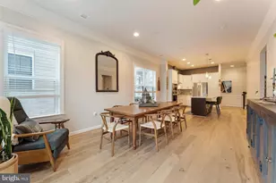 19006 Coral Reef Sq, Leesburg, VA 20176 - Photo 9
