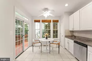 47779 Scotsborough, Sterling, VA 20165 - Photo 17