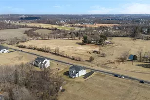 40452 Windyhill Farms Dr, Aldie, VA 20105 - Photo 57
