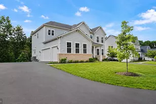 23609 Roselle Rdg Ln, Aldie, VA 20105 - Photo 3