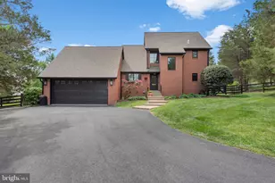 19990 Gleedsville Rd, Leesburg, VA 20175 - Photo 1