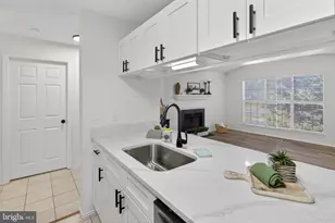 21009 Timber Ridge Terrace, Ashburn, VA 20147 - Photo 3