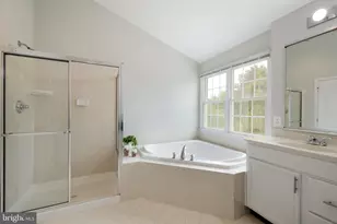 22829 Queensbridge Dr, Ashburn, VA 20148 - Photo 33