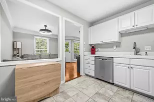 21843 Baldwin Square, Sterling, VA 20164 - Photo 17