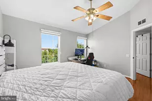 21843 Baldwin Square, Sterling, VA 20164 - Photo 19