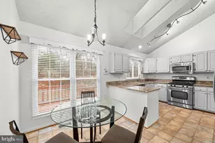 429 Deerpath Ave SW, Leesburg, VA 20175 - Photo 5