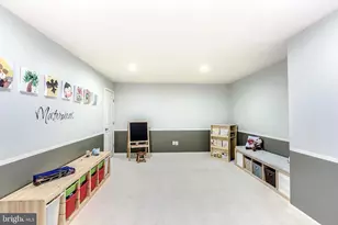 23417 Gardenwalk Dr, Ashburn, VA 20148 - Photo 5