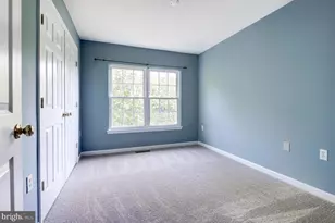 23014 Fontwell Square, Sterling, VA 20166 - Photo 17