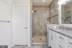 23755 Hopewell Manor Terrace, Ashburn, VA 20148 - Photo 25