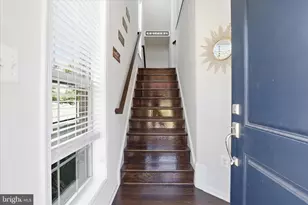 23755 Hopewell Manor Terrace, Ashburn, VA 20148 - Photo 5