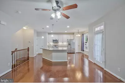 25218 Briargate Terrace, Chantilly, VA 20152 - Photo 5