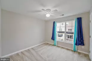 25218 Briargate Terrace, Chantilly, VA 20152 - Photo 23